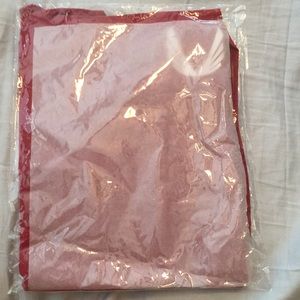 Red Aesthetic revolution stringer